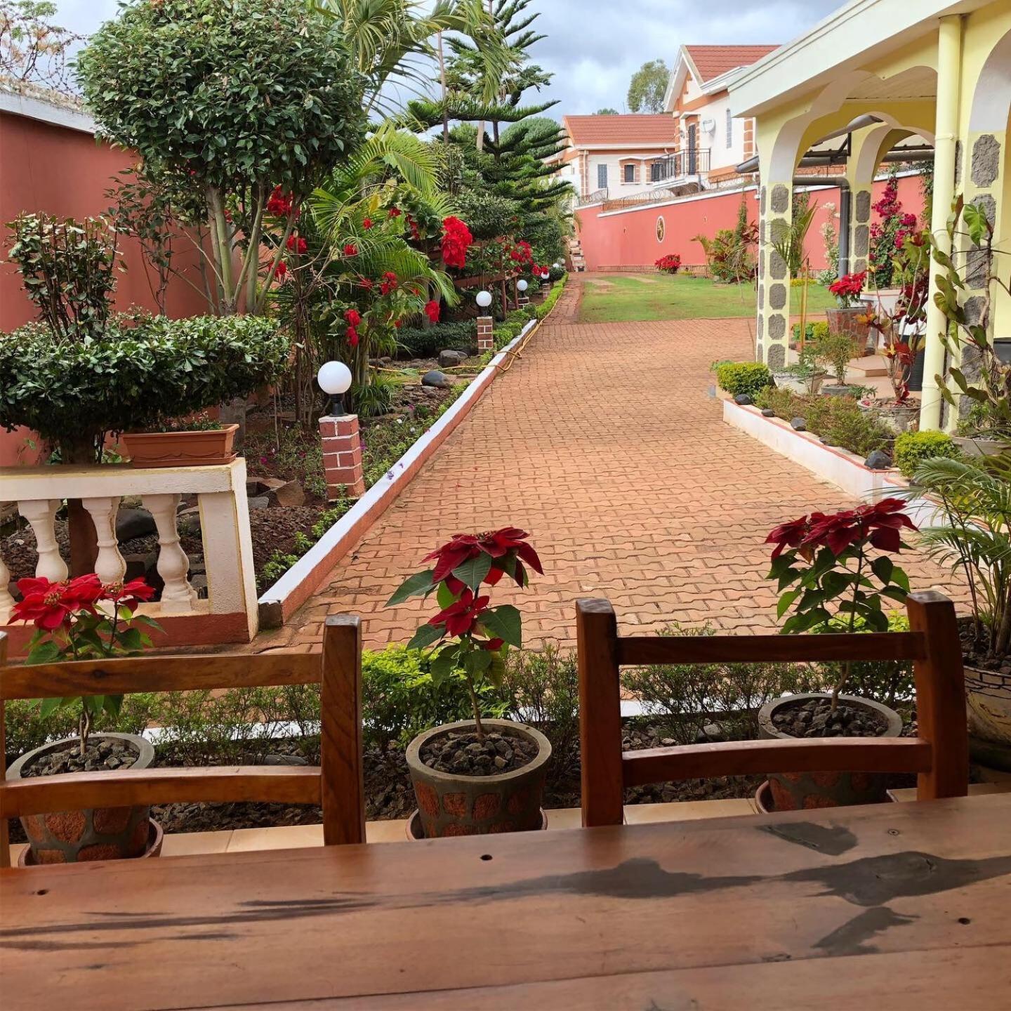 Petite Flower Guest House Talata-maty Rom bilde